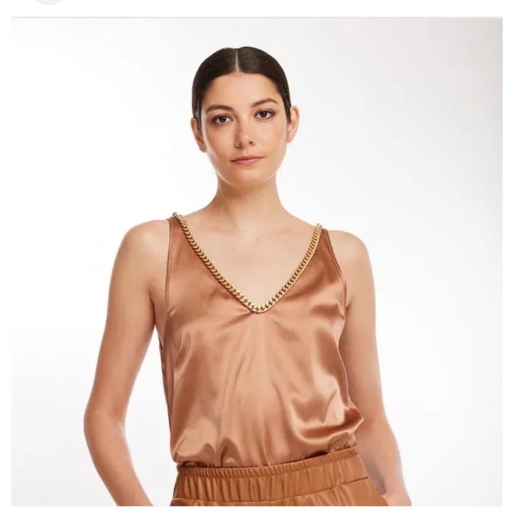 Generation Love Dallas Chain Tank Top Mocha Satin V-Neck Sleeveless NEW (G)